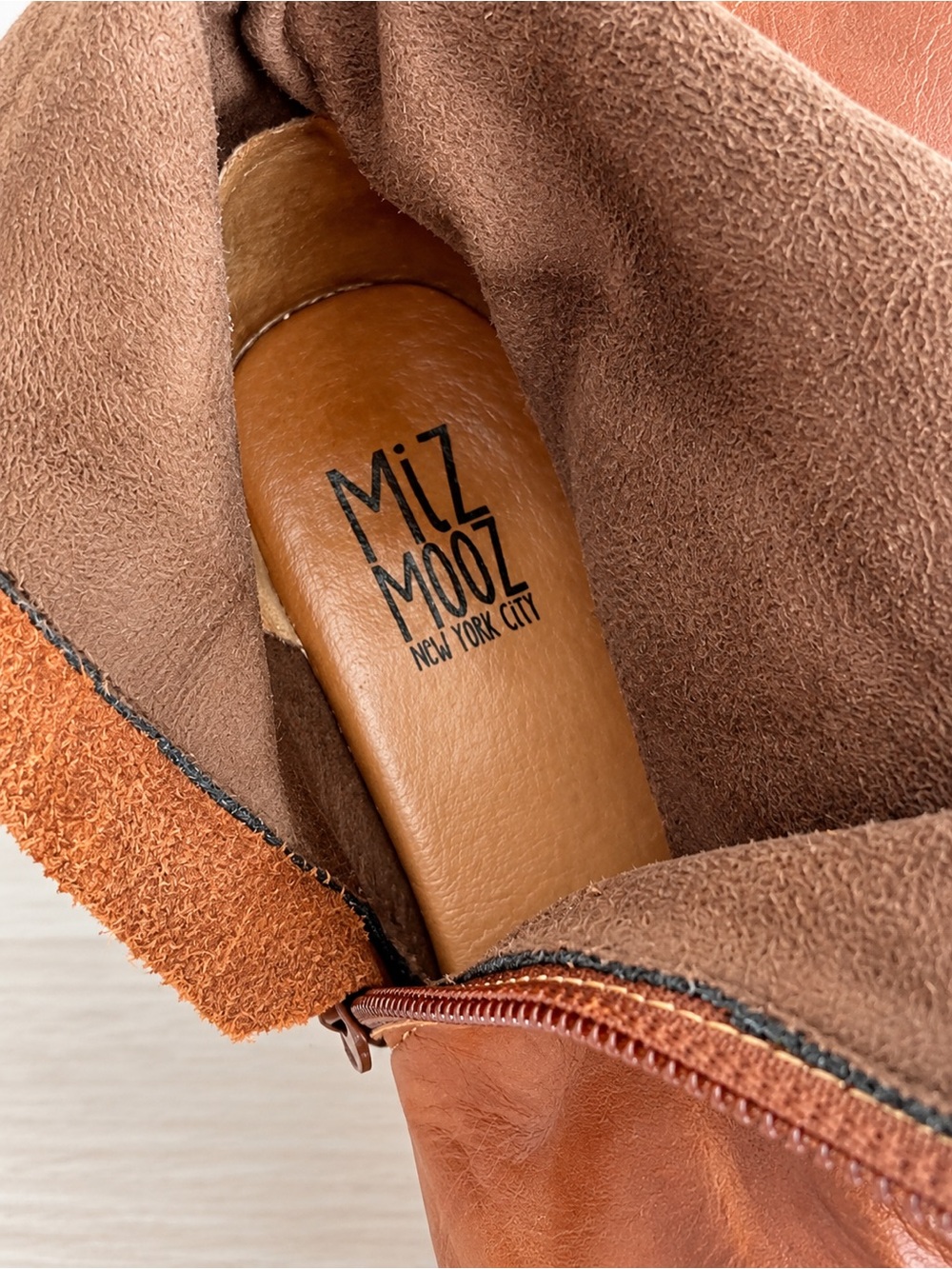 Miz Mooz NYC Women’s Leather Brown Tall Boots Size 39 Zip Up Comfort Casual - Picture 6 of 6